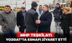 MHP Teşkilatı Yozgat'ta esnafı ziyaret etti