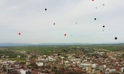 Balonlar deprem bölgesi için Bursa'dan gökyüzüne salındı