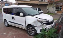 Samsun’da hafif ticari araç ile otomobil çarpıştı: 1 yaralı