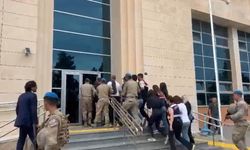İzmir’deki dolandırıcılık operasyonunda 2 tutuklama