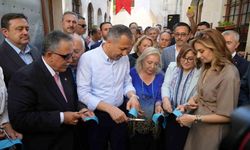 Bakan Yerlikaya Gaziantep’te esnaf ziyareti yaptı, Şekerhan’ın açılışına katıldı