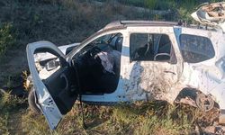 Yüksekova-Van Karayolu’nda yürekleri ağza getiren kaza: 3 kişi ölümden döndü