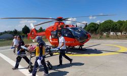 Baygınlık geçiren yaşlı kadın ambulans helikopterle hastaneye sevk edildi