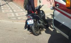 Bursa’da otomobil ile motosiklet çarpıştı: 3 yaralı