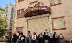 Diyarbakır anneleri, kendilerini ziyaret etmeyen CHP Genel Başkanı Özel’i kınadı