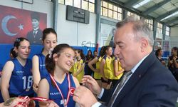 Voleybol şampiyonu oldular