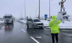 Aksaray’da Nevşehir ve Konya karayolları trafiğe kapatıldı