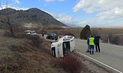 Konya’da hafif ticari araç otomobille çarpıştı: 1 yaralı