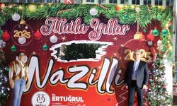 Nazilli Belediyesi’nden Cumhuriyet Meydanı’na özel platform ve ışıklandırma