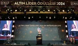 Altın Liderler Ödül Töreni’nde ‘Türkiye’nin En Beğenilen Finans Liderleri’ ödüllerini aldı