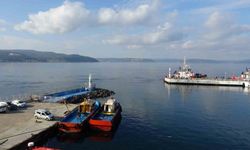 Çanakkale Boğazı sisin etkisini yitirmesiyle tekrar gemi trafiğine açıldı