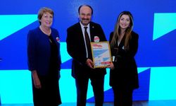 ETÜ’lü akademisyen British Council’den ödül aldı