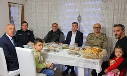 Vali Eldivan şehit ailesinin iftar sofrasına misafir oldu