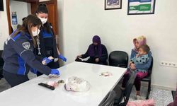 Zabıtayı gören dilencinin canı sıcak tahin istedi, diğerinin zulası çorabı çıktı
