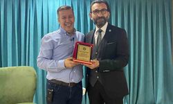 Başarılı girişimci, öğrencilerle buluştu