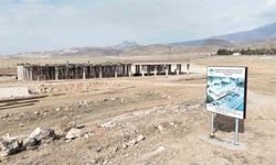 Develi’nin giriş kapısı olacak yeni otobüs terminali inşaatı hızla yükseliyor