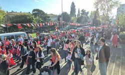 Tekirdağ’da 23 Nisan yürüyüşü renkli görüntülere sahne oldu