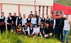 Ağrı ekibi halk oyunları bölge finallerinde birinci oldu
