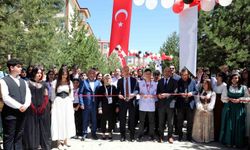 Ağrı Hayrettin Atmaca Anadolu Lisesi’nden 19 proje TÜBİTAK fuarında sergilendi