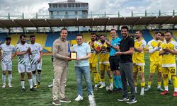 Ağrılı Hakem Muhammed Sevim saha hakemliğine veda etti