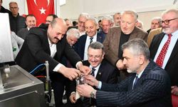 Bal üreticilerine arı yemi makinesi desteği