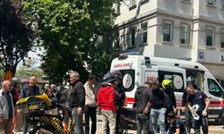 Bandırma’da motosikletli kurye kazada yaralandı