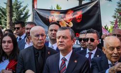 CHP Genel Başkanı Özel: "Deniz Gezmiş’in durduğu yerde durmaya devam ediyoruz"