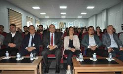 Çimentaş Yönetim Kurulu Başkanı Taha Aksoy deneyimlerini öğrencilerle paylaştı