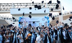Didim MYO’da 140 öğrenci kep attı