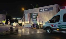 Dinlenme tesisinde park halindeki kamyonun kasasında yangın çıktı