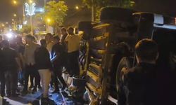 Hakkari’de kontrolden çıkan hafif ticari araç yan yattı: 1 yaralı
