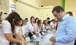 Hayrabolu’da liseli gençler bilim fuarında projelerini sergiledi