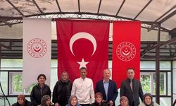 Huzurevinde renkli Anneler Günü etkinliği