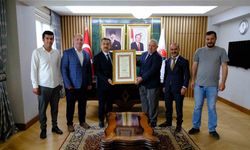 İhlas Vakfı kurucular kurulu üyeleri Vali Ekici ile bir araya geldi
