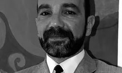 Kadıköy’de Yazar Süha Oğuzertem yangında hayatını kaybetti