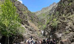 Karanlık Dere Kanyonu’nda doğa yürüyüşü düzenlendi