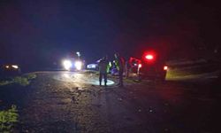 Kars’ta 2 hafif ticari araç çarpıştı: 1 ölü, 4 yaralı