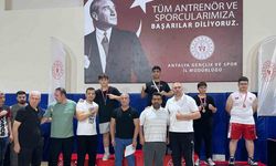 Kemerli sporculardan kick boks turnuvasında madalya yağmuru