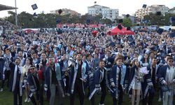 Kırklareli’nde 3 bin 335 üniversiteli diploma aldı