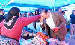 Konyaaltı Belediyesi Çiftçiler Günü’nde ’Üretici Pazarı’ kurdu