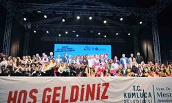 Kumluca’da halk oyunları şöleni festivale renk kattı