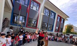 Kuşadası’nda minik öğrencilere jandarma tanıtıldı