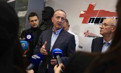 Kuzey Makedonya Sağlık Bakanı Taravari istifa etti