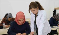Okuma yazma kursları ile geleceğe güvenle bakıyorlar