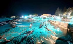 Pamukkale ve Hierapolis’i gece 76 bin kişi ziyaret etti