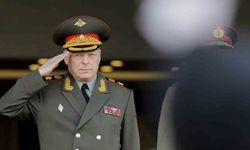 Putin, Kara Kuvvetleri Komutanı Salyukov’u görevden aldı