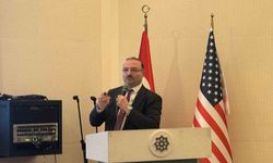Rektör Hacımüftüoğlu, ABD’de Diyanet Center Of America’da genç akademisyenlerle buluştu
