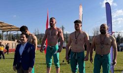 Sakarya Büyükşehirli pehlivanlardan Bilecik’te bir altın bir gümüş madalya