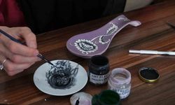 SAMEK’lerde özgün ürünler üretiyorlar: "Kızıma kendi ellerimle masa örtüsü yaptım"