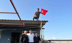 Şehit babasının bayrak değişimi isteği yerine getirildi